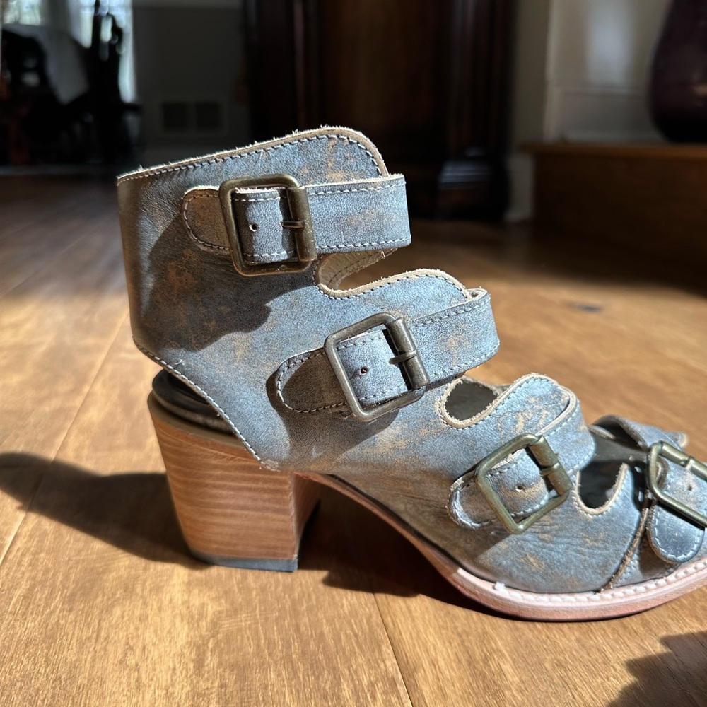 Freebird Distressed Brown Ankle Booties with Buckles - Picture 11 of 11